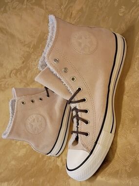 Converse High Top   Light Pink Leather Suede with White Women's 9.5 Men's 7.5